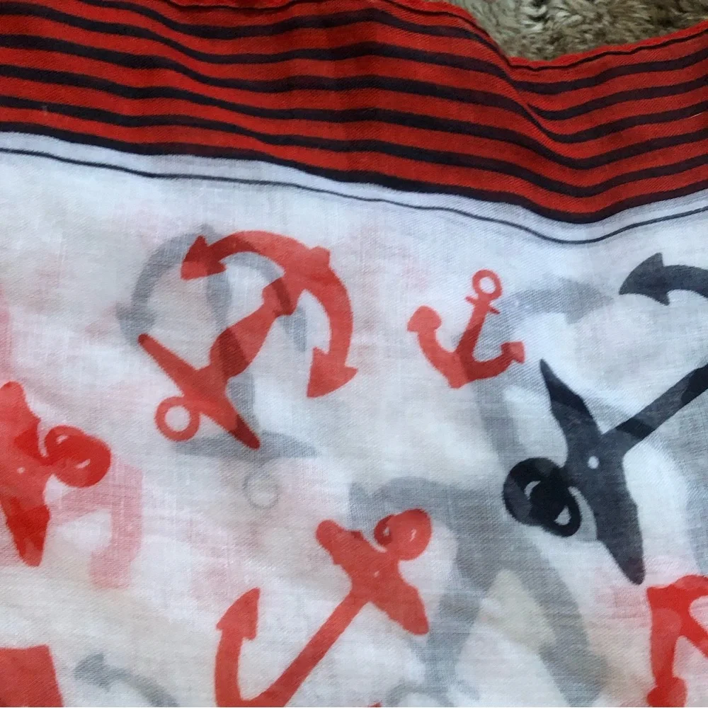 Nautical scarf with black and red anchors with black and red stripes on the edge - Picture 5 of 6